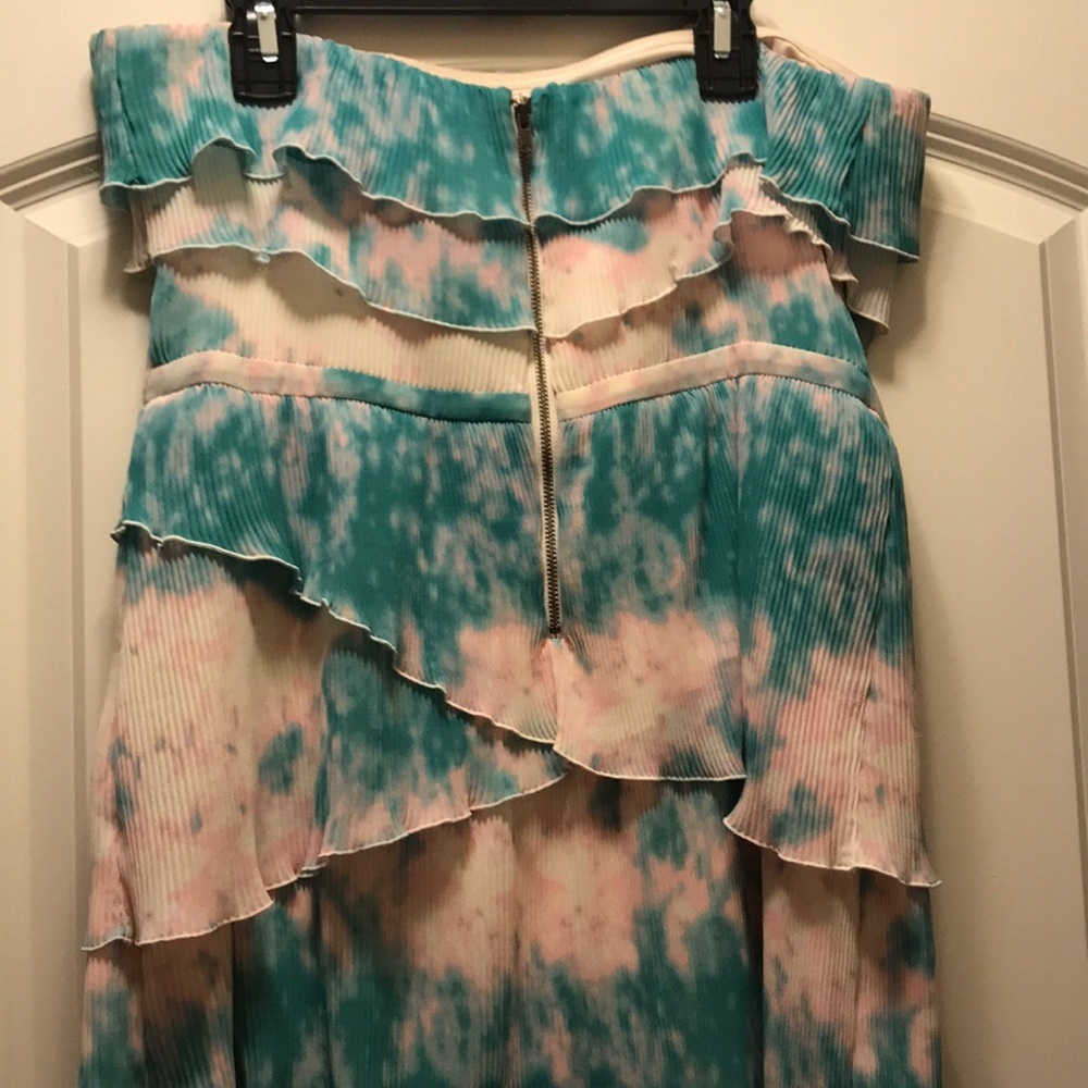 Urban Outfitters strapless dress - Picture 2 of 3